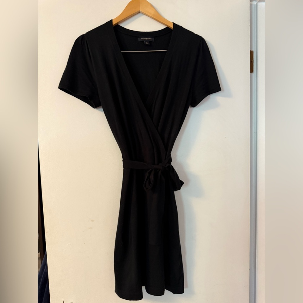 Banana Republic Black Wrap Dress – Size Medium
